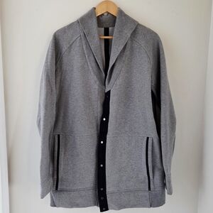 Lululemon Yin To My Yang Cardi
Heathered Medium Grey / Silver Spoon / Heathered